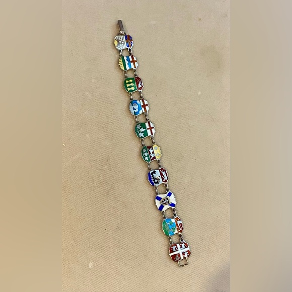 Vintage Sterling Silver Canadian Providence Coat of Arms Souvenir Bracelet - Picture 7 of 12